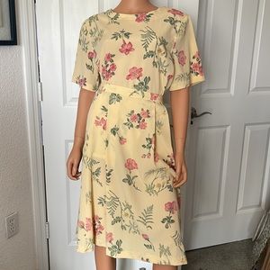 VINTAGE ALFRED DUNNER 2 pc skirt/blouse set. Sz 14 Yellow/pink/green floral. EUC